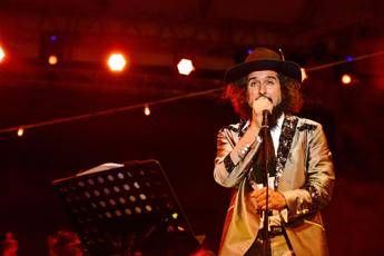 Blitz di studenti al concerto di Capossela Blitz di studenti al concerto di Capossela